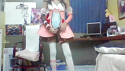 Magical dickgirl with a sexy body is having a great time